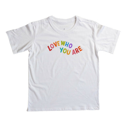 Camiseta Infantil - Love Who You Are