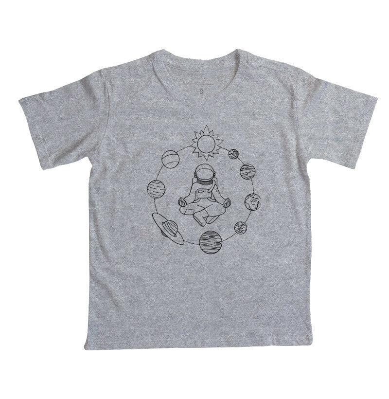 Camiseta Infantil - Astronauta Meditando